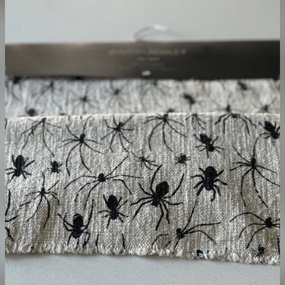 Spiders 🕷️ Table Runner - Picture 9 of 13